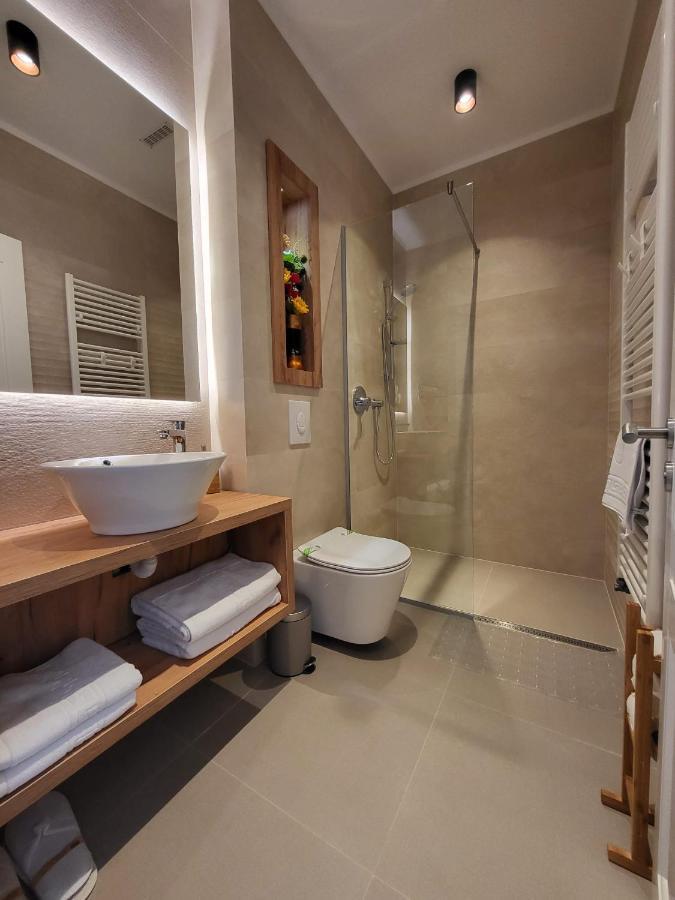 Hotel Excellence Bukarest Eksteriør billede