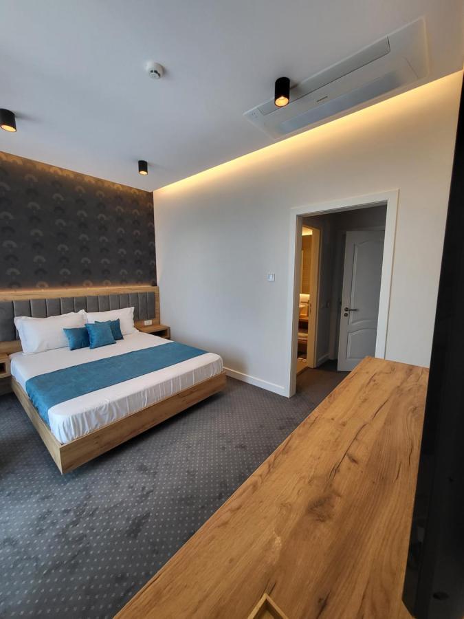 Hotel Excellence Bukarest Eksteriør billede