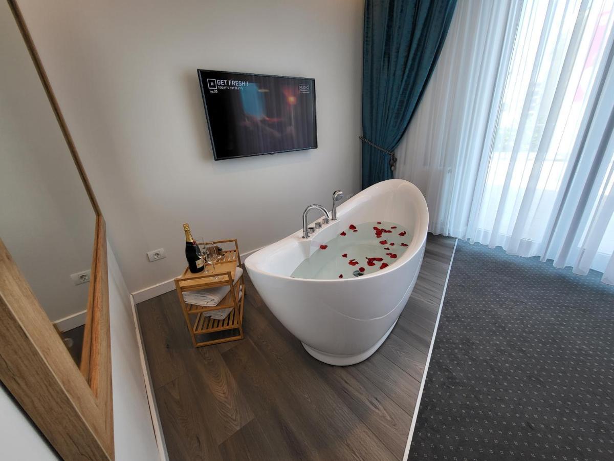 Hotel Excellence Bukarest Eksteriør billede